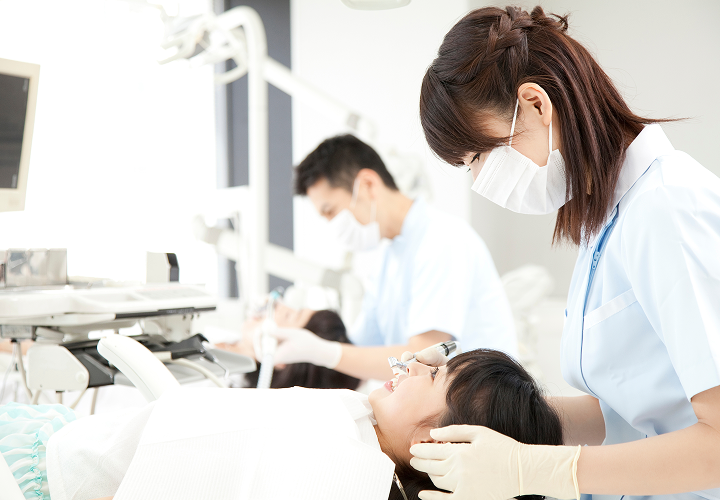 シーラント填塞（奥歯の溝を埋めて虫歯予防）